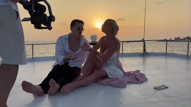 Нажми и смотри