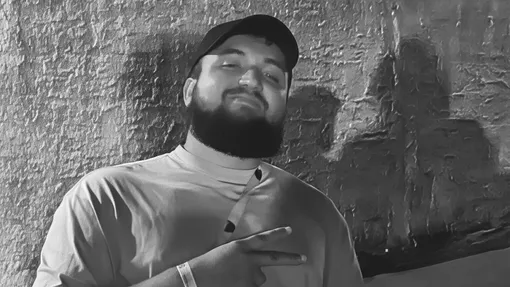 Кевен Коста исполнял музыку в жанре госпел