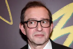 «Я раскаиваюсь. Приношу извинения всем потерпевшим»: Константин Хабенский иронично обратился к зрителям — видео «Я раскаиваюсь. Приношу извинения всем потерпевшим»: Константин Хабенский иронично обратился к зрителям — видео