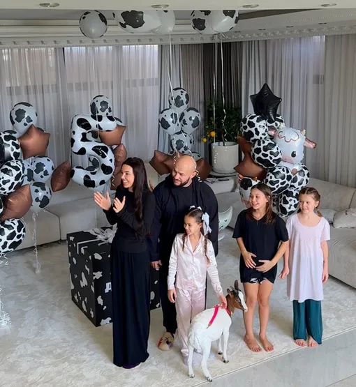 Оксана Самойлова заявила, что в семейном доме остался Джиган Оксана Самойлова заявила, что в семейном доме остался Джиган