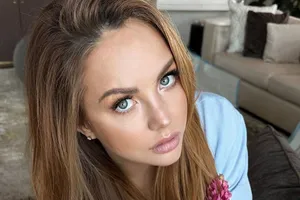 «Удар в сердце»: певица МакSим заявила, что из-за угроз дочкам ее отпечатанная книга будет уничтожена «Удар в сердце»: певица МакSим заявила, что из-за угроз дочкам ее отпечатанная книга будет уничтожена