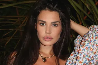 «Будто я над животными издеваюсь»: Ирина Пинчук отреагировала на травлю после своей выходки на шоу «Звездах в джунглях» «Будто я над животными издеваюсь»: Ирина Пинчук отреагировала на травлю после своей выходки на шоу «Звездах в джунглях»