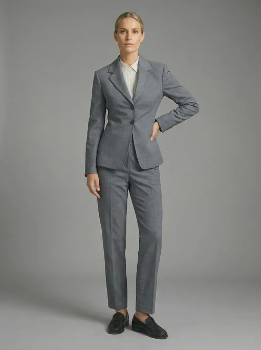 Приталенный жакет из шерстяного трикотажа