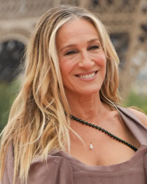 Многотональный блонд, поцелованный солнцем, очень в духе Сары-Джессики! Многотональный блонд, поцелованный солнцем, очень в духе Сары-Джессики!