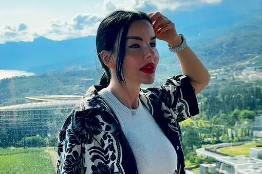 Юлия Волкова показала дочь и сына на отдыхе в Крыму Юлия Волкова показала дочь и сына на отдыхе в Крыму