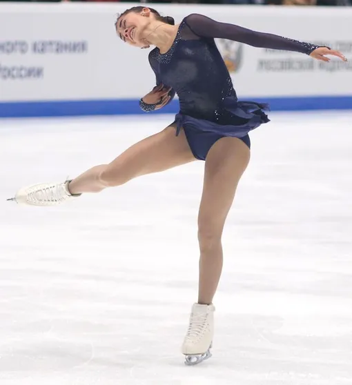 Аделия Петросян на льду Аделия Петросян на льду