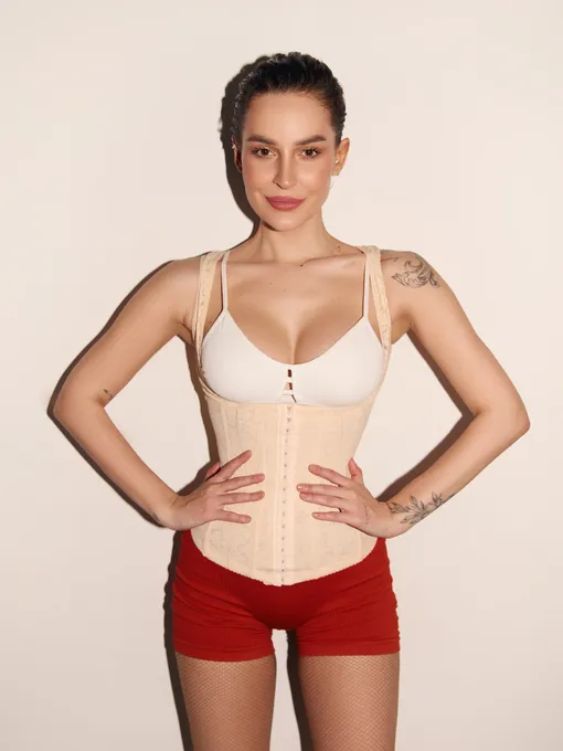 Севиль показала откровенный образ