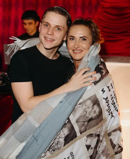 Ваня Дмитриенко стал главой семьи после смерти отчима и поддерживал маму