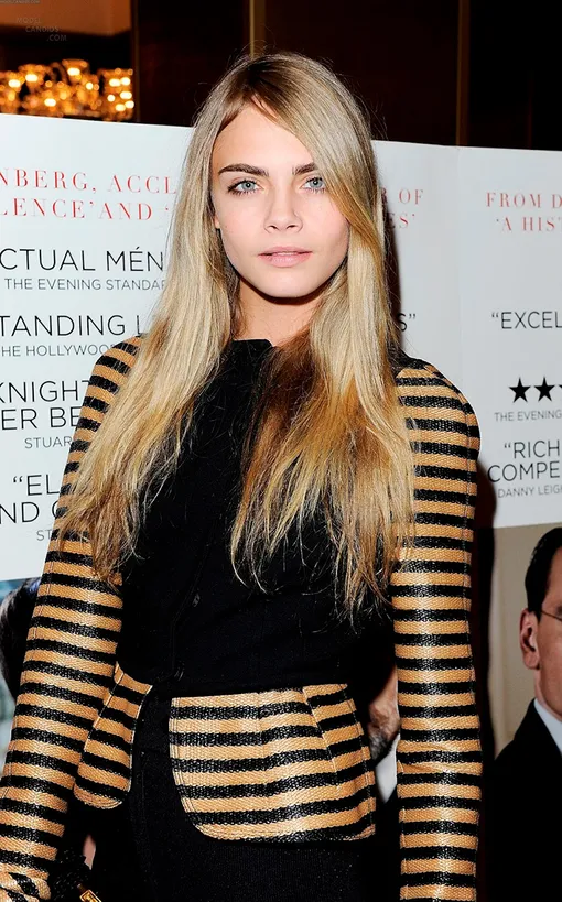 Лесенка с косой чёлкой подходит любой форме лица