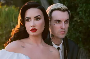 Деми Ловато вышла замуж за музыканта Джордана Лютеса Деми Ловато вышла замуж за музыканта Джордана Лютеса