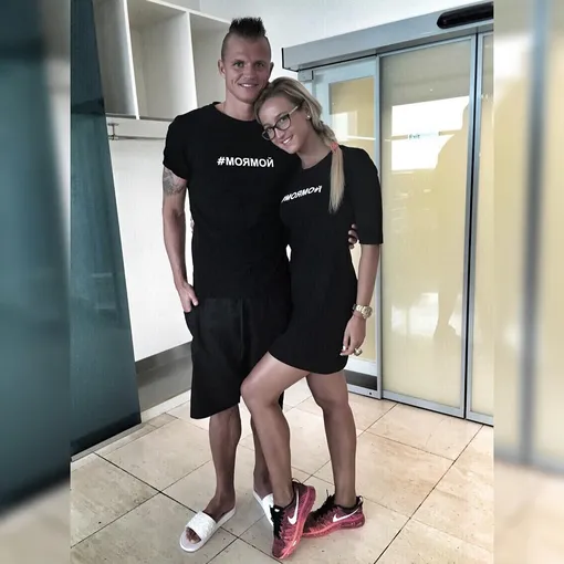 Ольгу Бузова с мужем