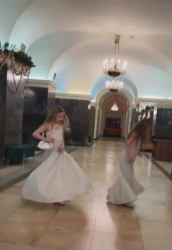 Нажми и смотри