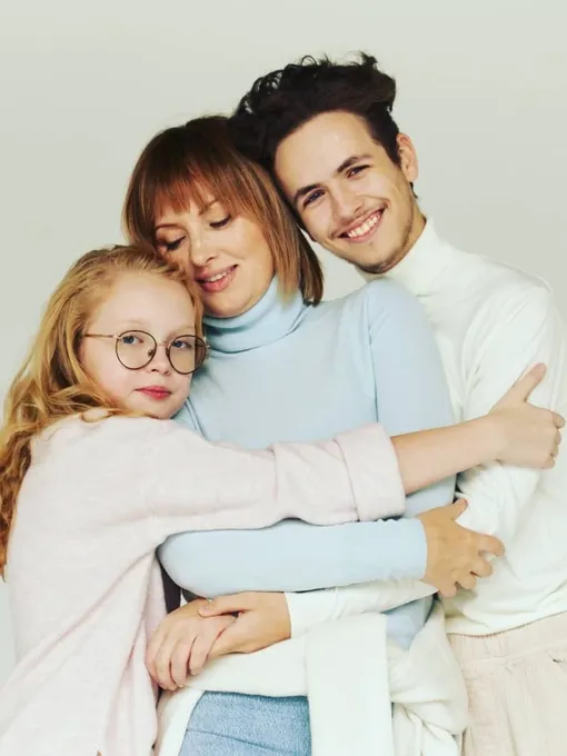 Елена Ксенофонтова с детьми