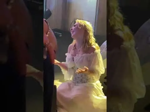 Нажми и смотри