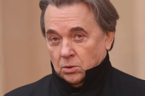 «Он ассоциировался с улыбкой, с праздником»: Константин Эрнст простился с Юрием Николаевым