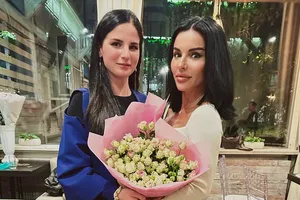 «Моя принцесса»: Юлия Волкова показала дочь на праздновании ее 22-летия «Моя принцесса»: Юлия Волкова показала дочь на праздновании ее 22-летия
