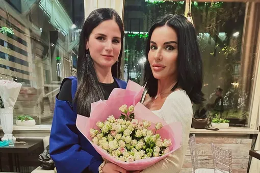 «Моя принцесса»: Юлия Волкова показала дочь на праздновании ее 22-летия «Моя принцесса»: Юлия Волкова показала дочь на праздновании ее 22-летия