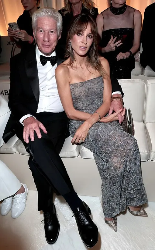 Ричард Гир и Алехандра Сильва на показе Giorgio Armani