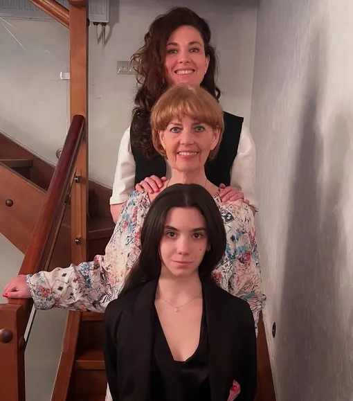 Янина Соколовская с мамой и дочерью Янина Соколовская с мамой и дочерью