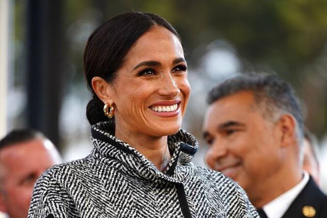 Меган Маркл стала главной звездой торжественного вечера в США, а ее муж ...