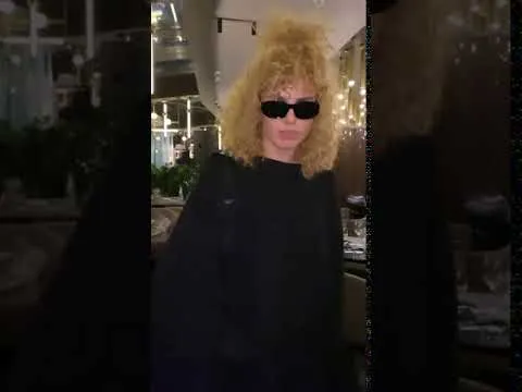 Нажми и смотри