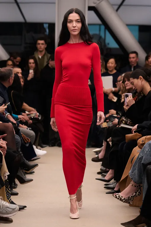 Alaïa осень-зима 2026 Alaïa осень-зима 2026