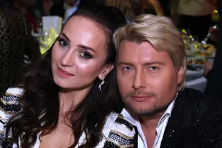 «Люблю и ненавижу!»: бывшая невеста Николая Баскова показала их постельное фото в день рождения певца «Люблю и ненавижу!»: бывшая невеста Николая Баскова показала их постельное фото в день рождения певца