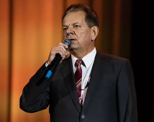 Виталий Псарев был известным певцом