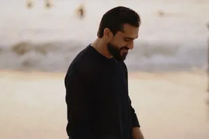 «Никак иначе»: JONY дал концерт в Минске, несмотря на потерю голоса