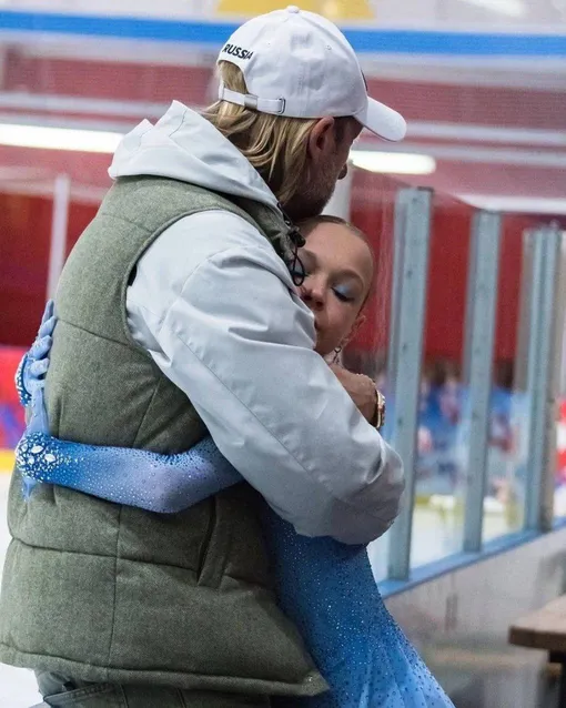 Евгений Плющенко попрощался с Еленой Костылевой Евгений Плющенко попрощался с Еленой Костылевой