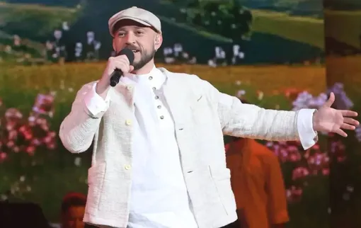 Александр Гузко исполнил песню «Любо мне, когда Дон разливается»