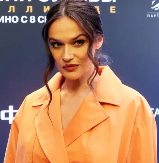 Алена Водонаева уличила Леру Кудрявцеву в воровстве «крика души» известного комика Алена Водонаева уличила Леру Кудрявцеву в воровстве «крика души» известного комика