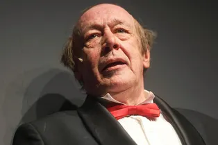 «Ушел от жены, отказался вернуться к любовнице»: Михаил Ефремов вынужден жить в съемной квартире на Патриарших прудах