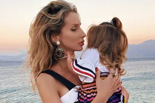 Модница Тильда: Лобода показала 3-летнюю дочь в розовом наряде и на каблуках Модница Тильда: Лобода показала 3-летнюю дочь в розовом наряде и на каблуках