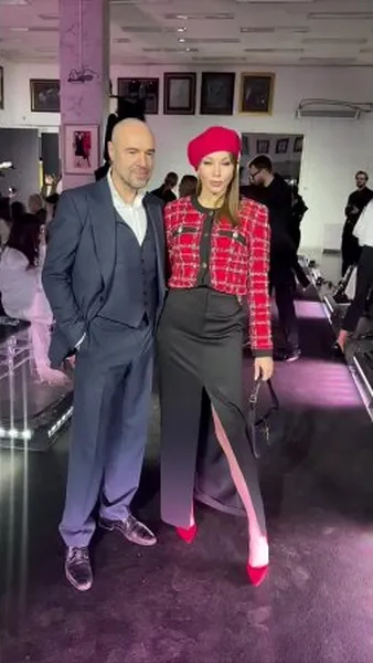 Нажми и смотри