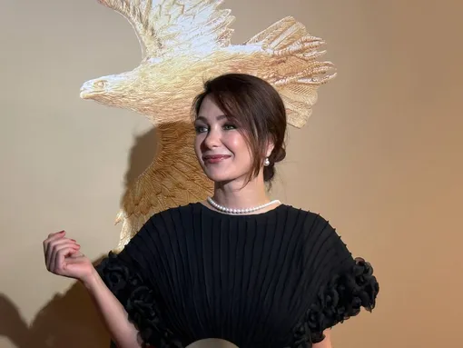 Екатерина Климова выбрала элегантное черное платье