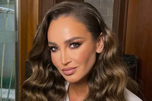 «Плохо вам было без меня? Я вернулась!»: Ольга Бузова отобрала у мошенников свой аккаунт и сделала видеообращение «Плохо вам было без меня? Я вернулась!»: Ольга Бузова отобрала у мошенников свой аккаунт и сделала видеообращение