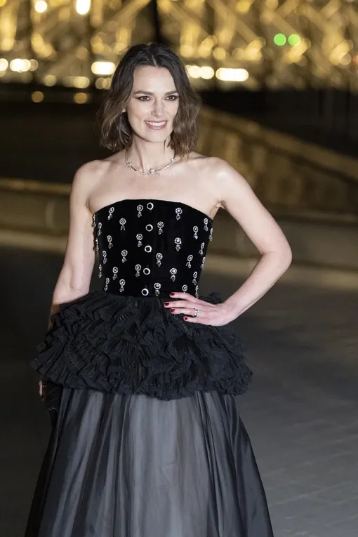 Кира Найтли призналась, как учит сценарии Кира Найтли призналась, как учит сценарии