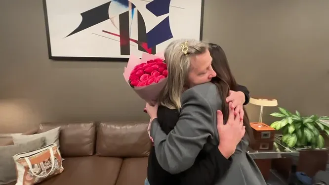 Нажми и смотри