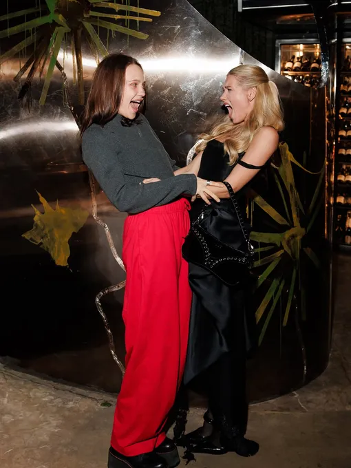 Юлия Хлынина и Кристина Асмус