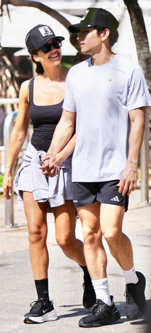 Джессика Альба с бойфрендом