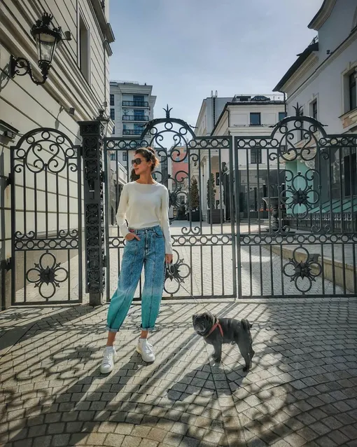 Равшана Куркова (40 лет) Равшана Куркова (40 лет)