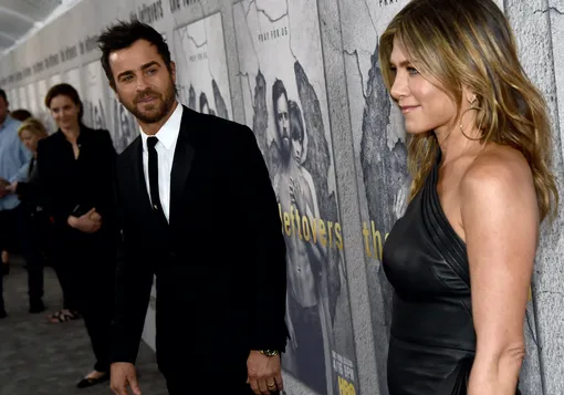 Джастин и Дженнифер продолжают тесно общаться