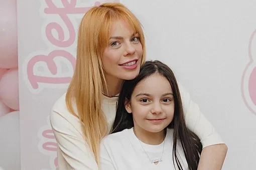 «Ты лучше меня!»: Анастасия Стоцкая показала дочь по особому поводу «Ты лучше меня!»: Анастасия Стоцкая показала дочь по особому поводу