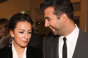 «Почему я с тобой живу? У тебя никогда нет денег!»: жена Ивана Урганта упрекнула его на улице в Ереване — видео