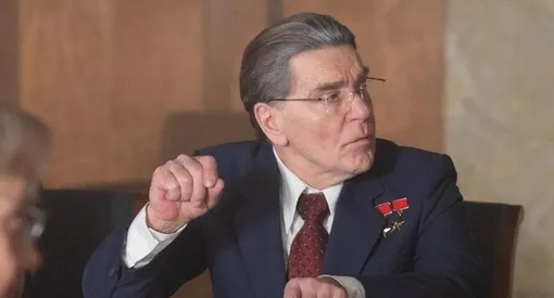 Сергей Маковецкий сыграл Леонида Брежнева Сергей Маковецкий сыграл Леонида Брежнева
