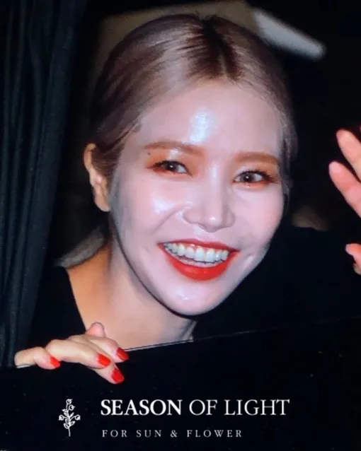 Сола из Mamamoo стала мемом, просто попав под неудачную вспышку