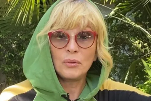 «Пластика по цене квартиры в Москве»: Лайма Вайкуле изменилась до неузнаваемости «Пластика по цене квартиры в Москве»: Лайма Вайкуле изменилась до неузнаваемости