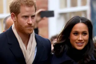 «Меган побывала замужем и развелась»: принц Гарри «отобрал» у жены работу