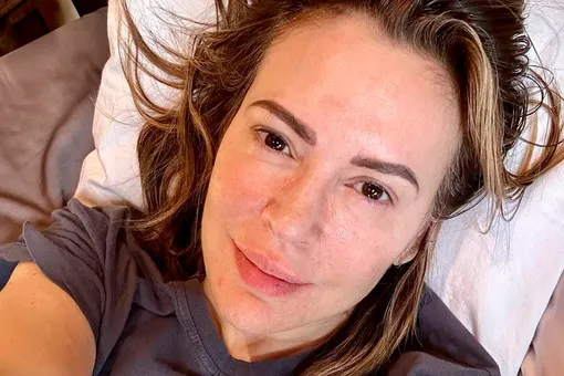 «Я нуждалась в большой груди»: звезда «Зачарованные» Алисса Милано объяснила, почему поставила, а затем удалила импланты «Я нуждалась в большой груди»: звезда «Зачарованные» Алисса Милано объяснила, почему поставила, а затем удалила импланты